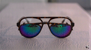 Colored Mirror Aviators: Trendy Reflective Sunglasses