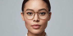 How Premium Eyewear Supports Confident Body Language