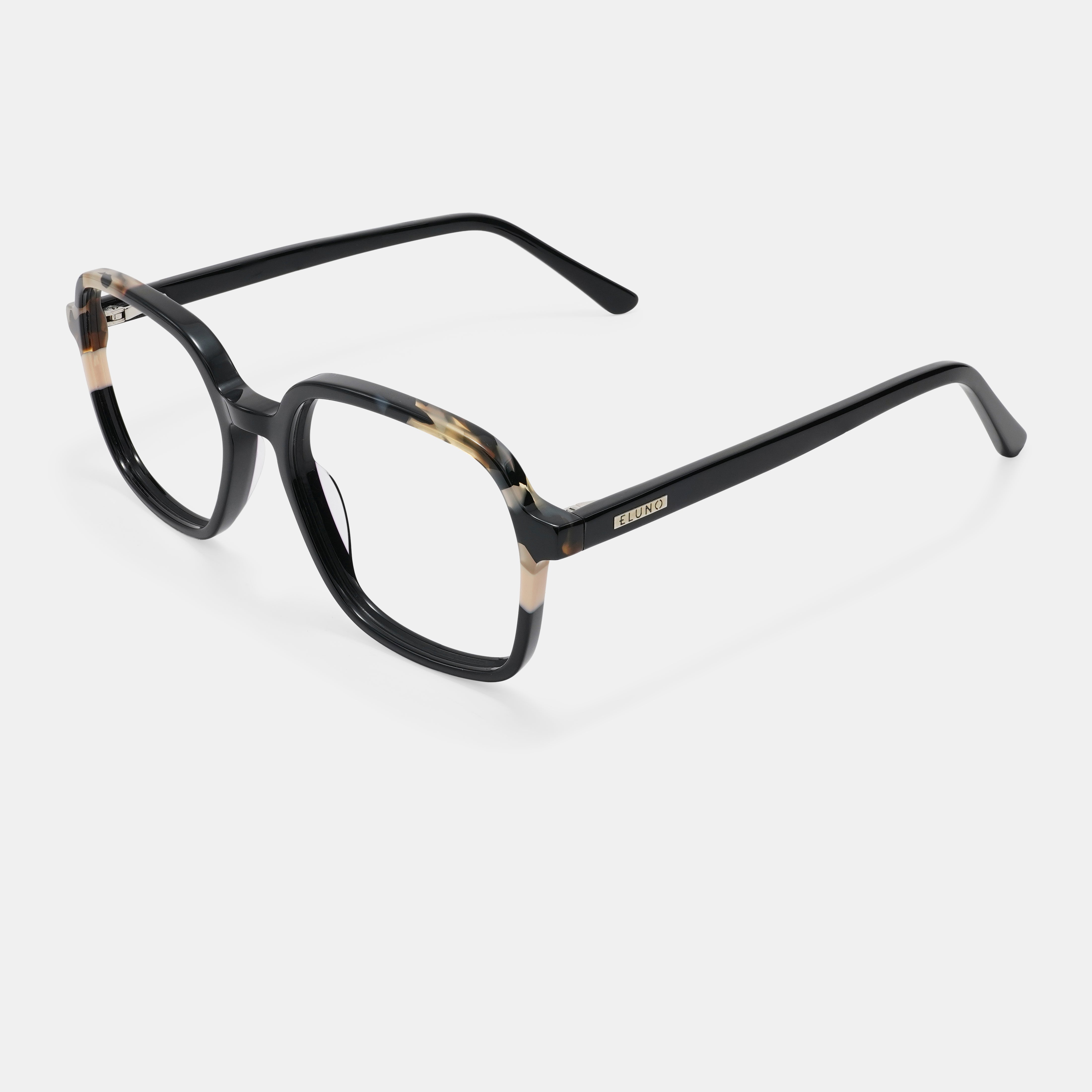 Valmont Medium