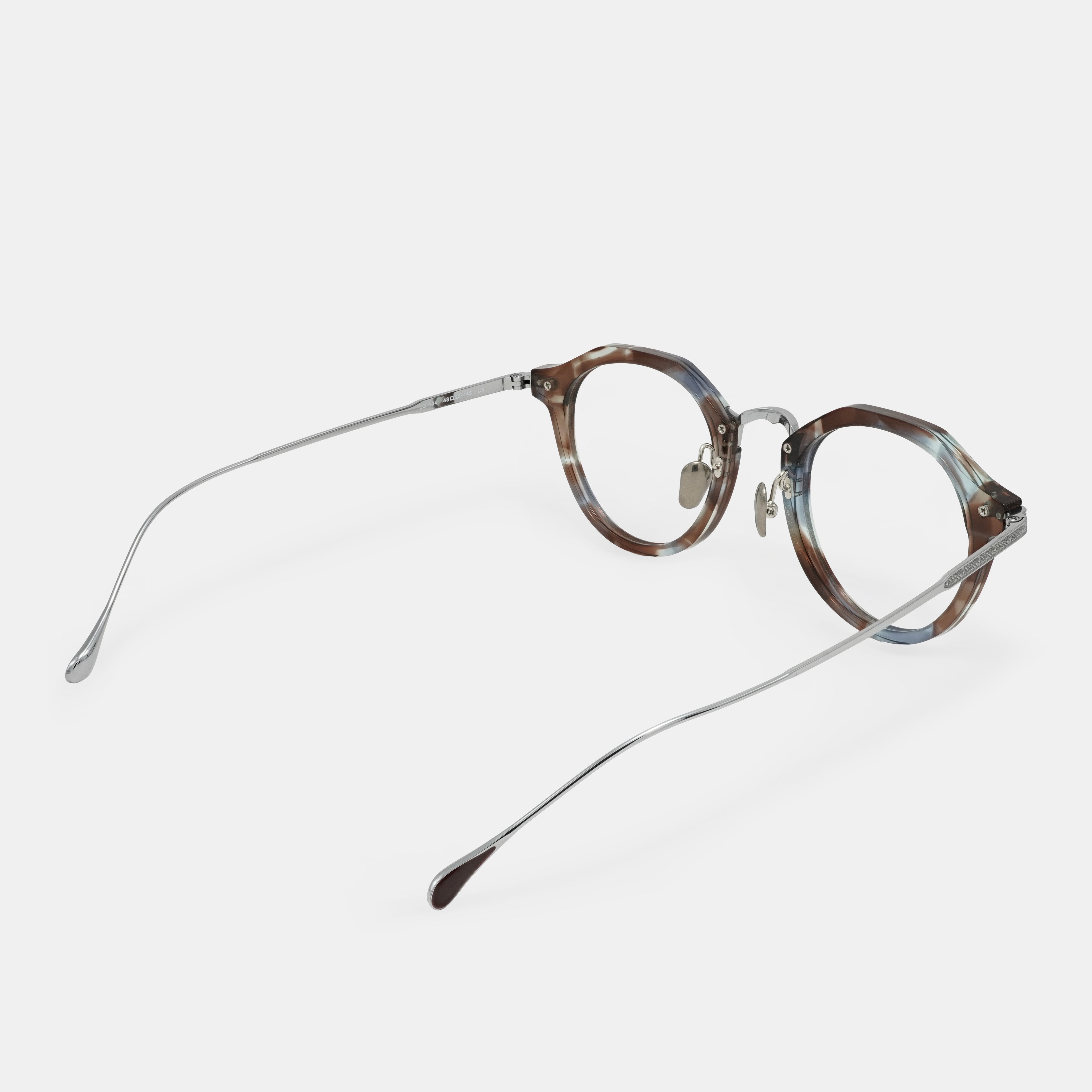 Tortoiseshell glasses