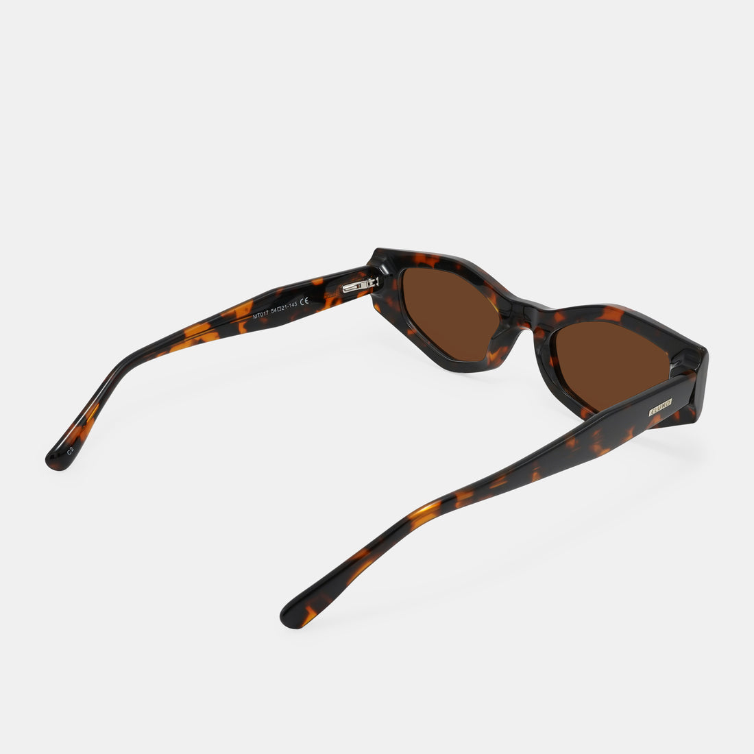 tortoiseshell sunglasses