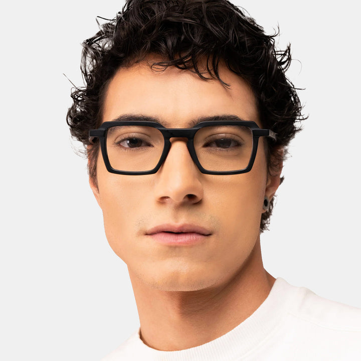 Lee