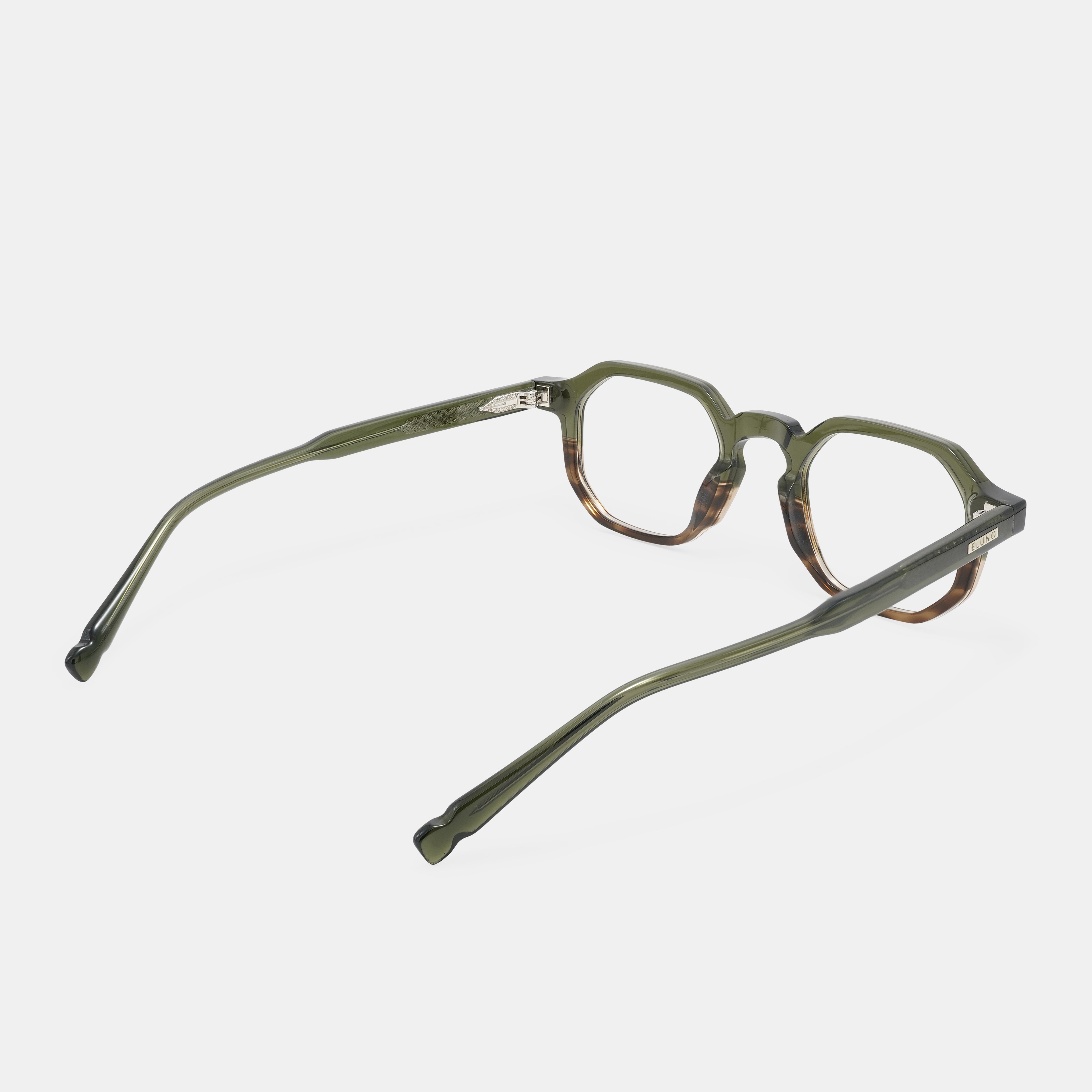 Hazel Medium