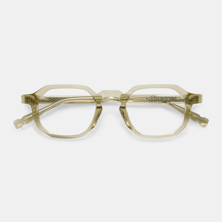 Hazel Medium