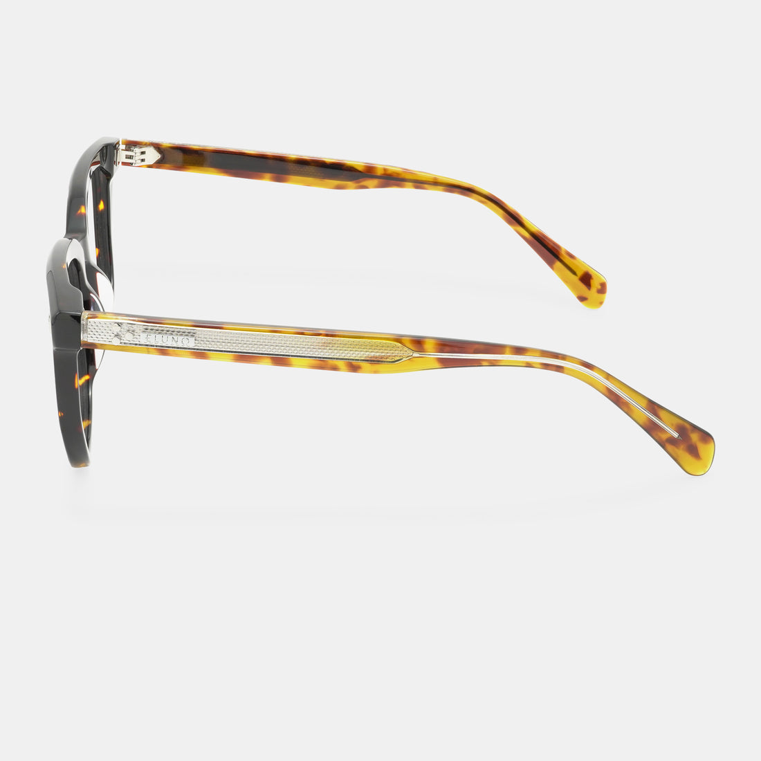 Tortoiseshell glasses