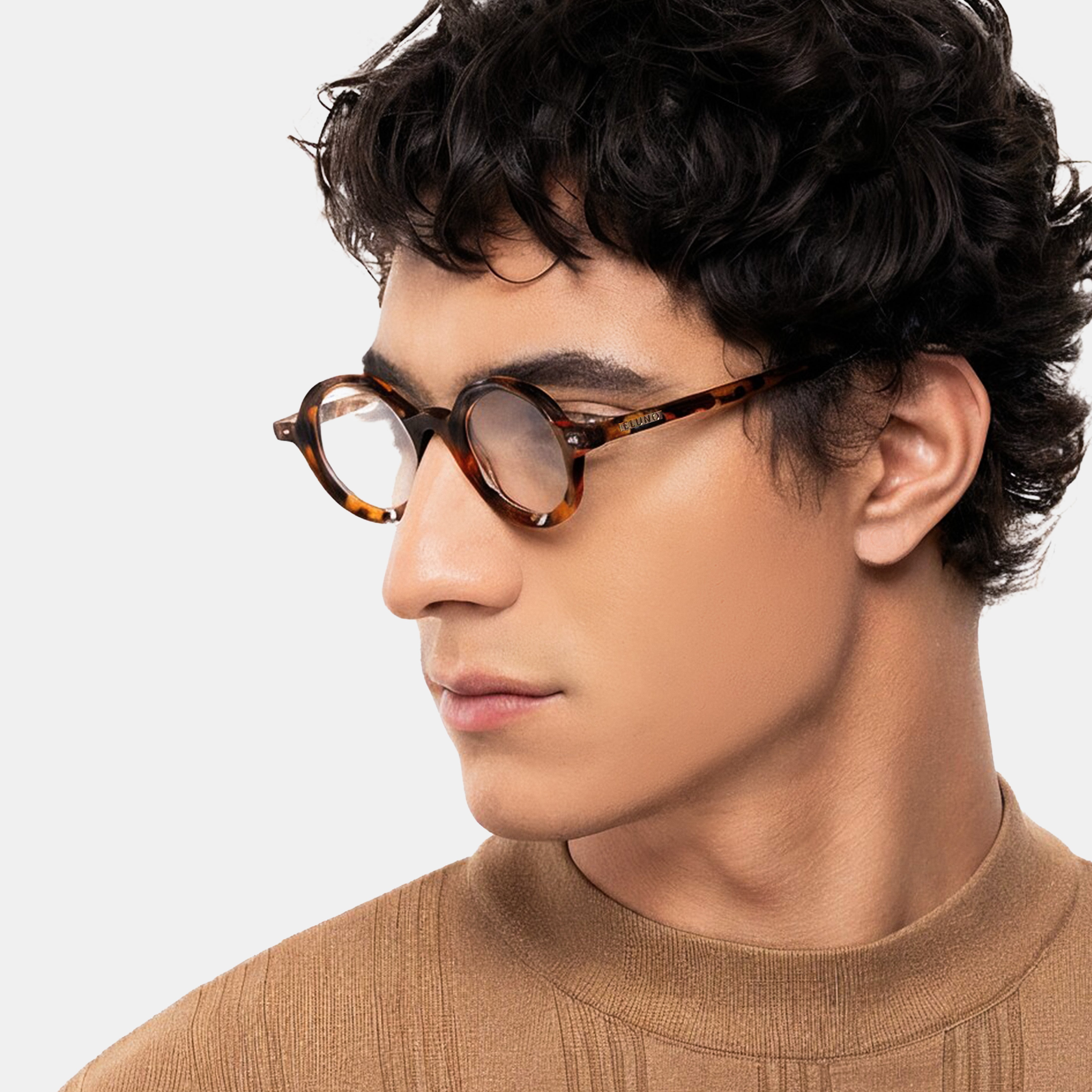 tortoiseshell eyeglasses